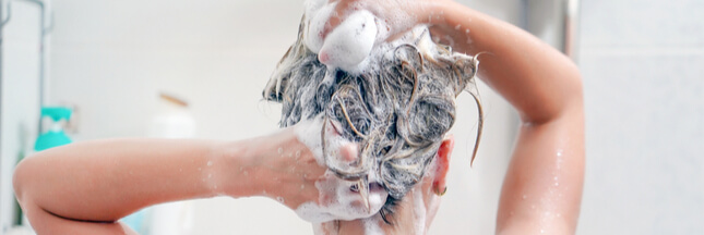 Le confinement fait s’effondrer les ventes de shampoing