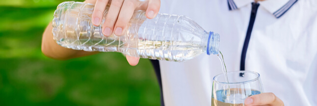 Vos bouteilles en plastique bientôt compostables ?