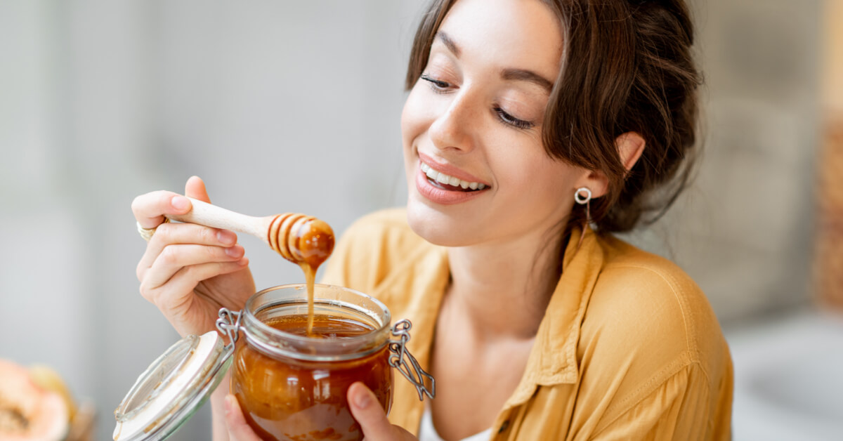 Le Miel Au Secours De La Peau Irritée Et Sensible : Nos Astuces