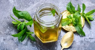 Fabriquez votre sirop de menthe : fraîcheur garantie Fabriquez votre sirop de menthe : fraîcheur garantie