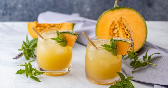 Votre eau aromatisée pour l'été : alliez melon... et basilic !