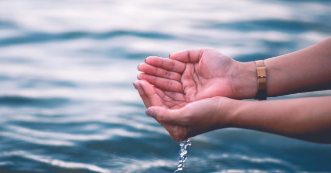 Y a-t-il des risques à boire de l’eau de mer ?