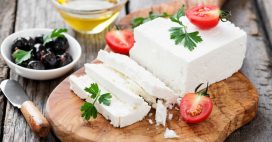 15 recettes avec de la feta, fromage parfait pour les salades d’été !