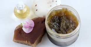 7 bienfaits du savon noir pour le corps et la maison !