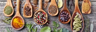 7 antioxydants puissants dans la cuisine : herbes, poudres, épices