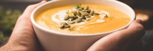Recettes : nos 3 variantes préférées pour une soupe au potiron gourmande Recettes : nos 3 variantes préférées pour une soupe au potiron gourmande