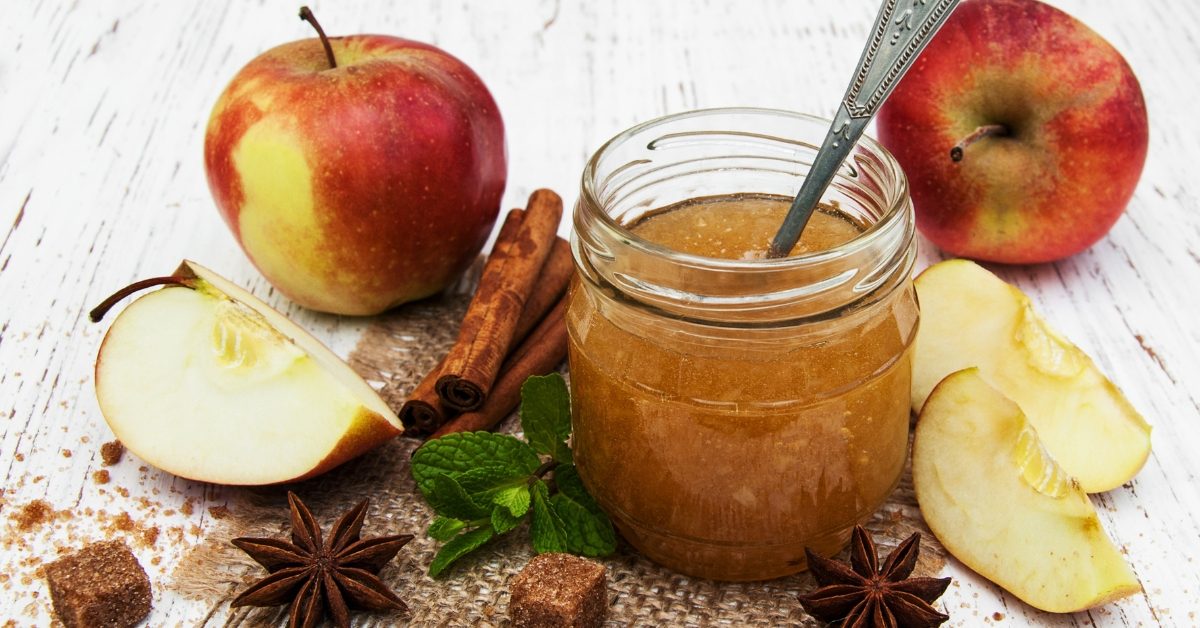 Une délicieuse confiture de Noël aux pommes et épices