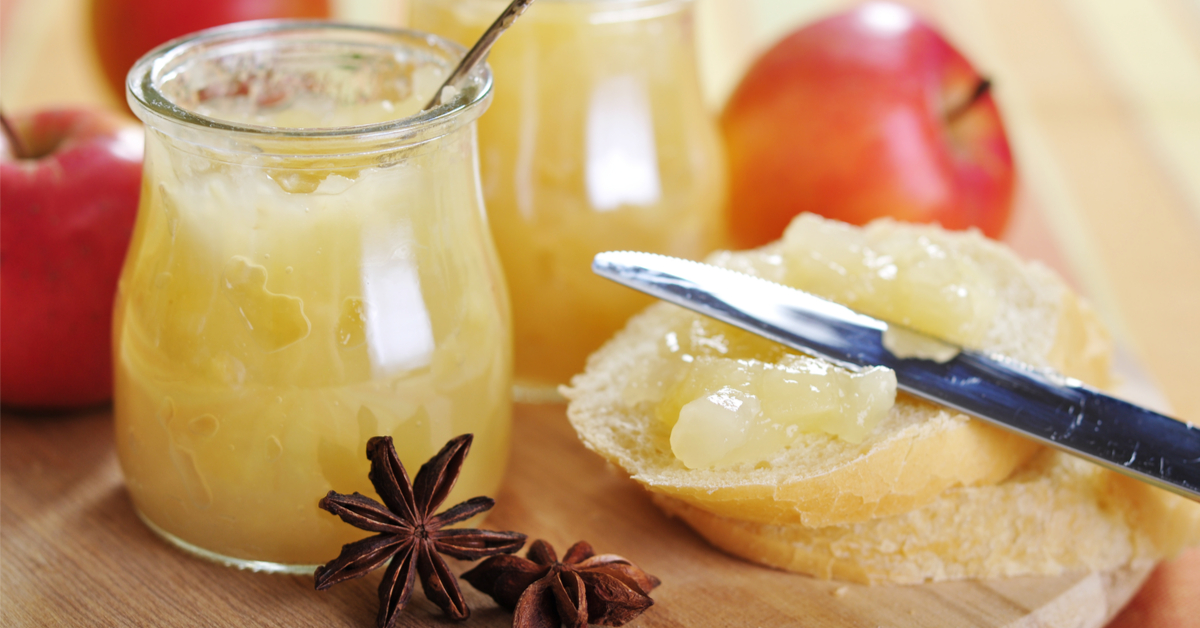 Une délicieuse confiture de Noël aux pommes et épices