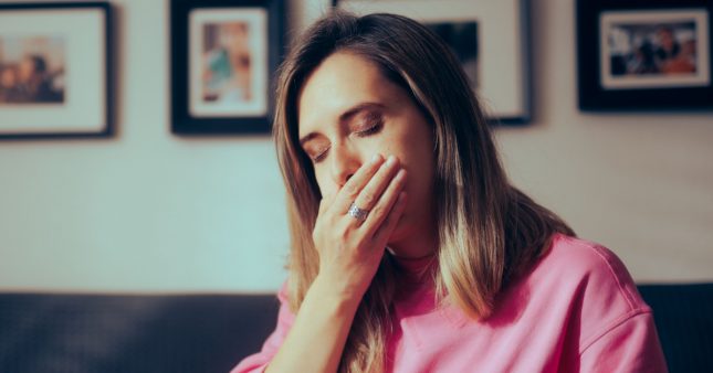 Comment arrêter le hoquet : astuces simples pour ne plus avoir le hoquet