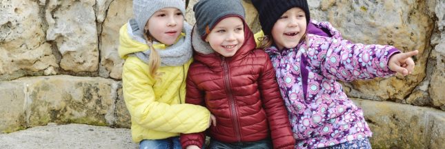 Comment garder les enfants au chaud et à l'aise à l'extérieur tout l'hiver ?