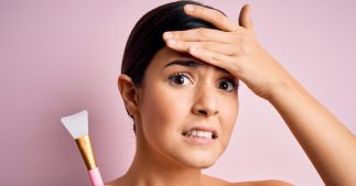 Mauvais réflexes beauté : 12 gestes qui abîment la peau, mais que nous faisons souvent ! Mauvais réflexes beauté : 12 gestes qui abîment la peau, mais que nous faisons souvent !