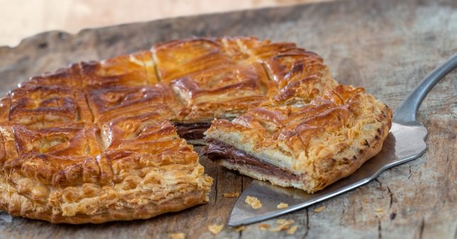 Pour une Épiphanie originale, tentez la galette des rois au chocolat
