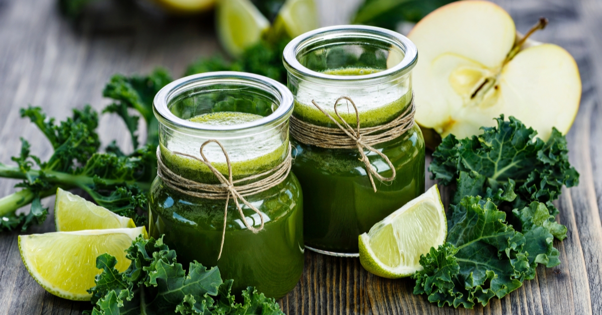 Recette : jus vert de légumes et fruits au chou Kale