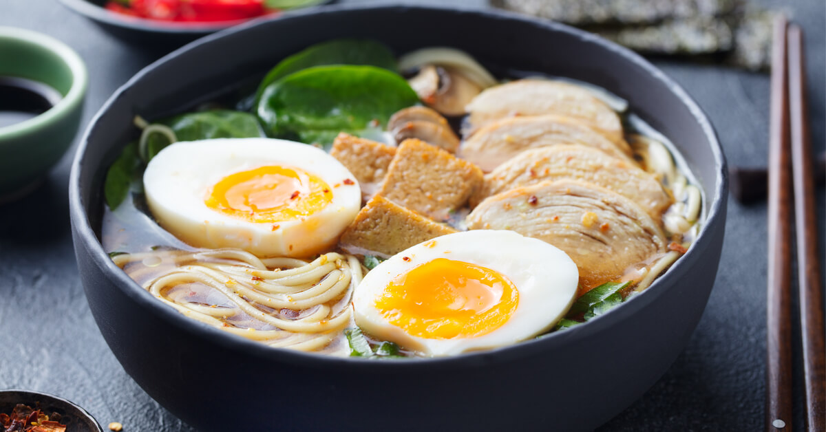 Recette : ramen poulet au miso et au gingembre