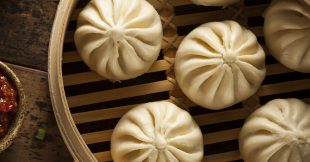 Comment préparer un bao, cette petite brioche vietnamienne délicieusement fourrée ?