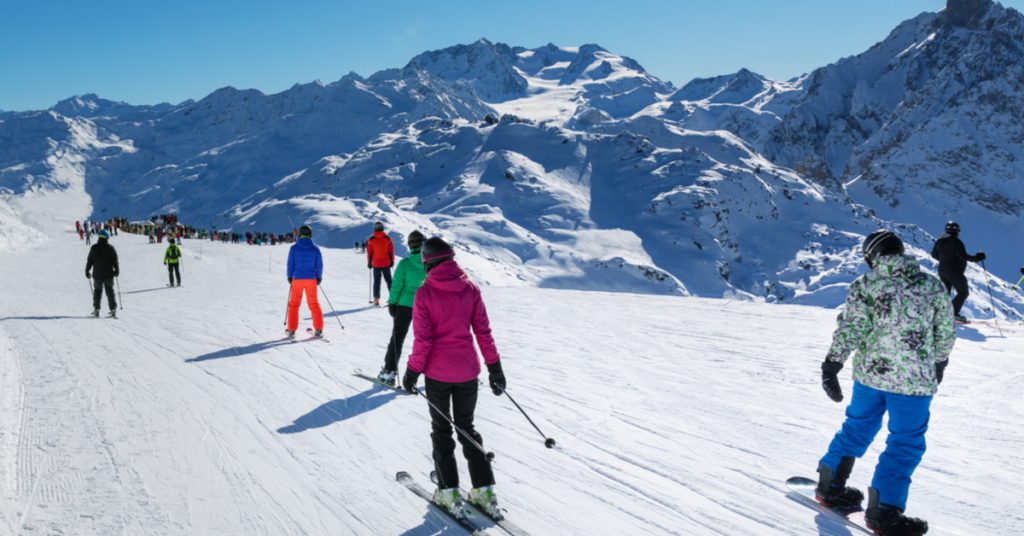 Sans remontées mécaniques, Courchevel ouvre une piste accessible en voiture