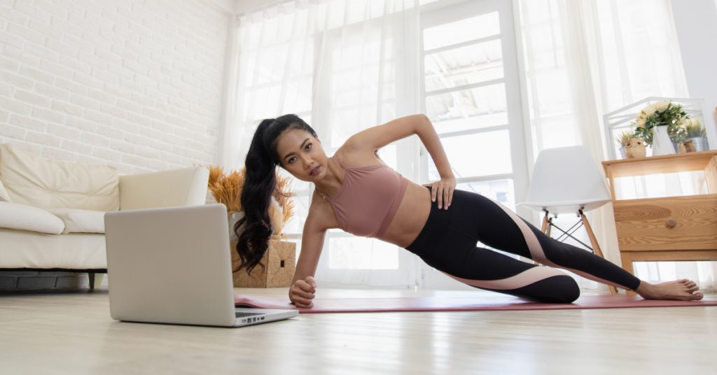 Comment éviter de se blesser en faisant du sport à la maison ?