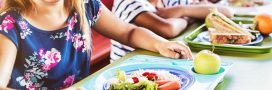Et si les enfants pouvaient choisir un repas végétarien (ou non) à la cantine ?