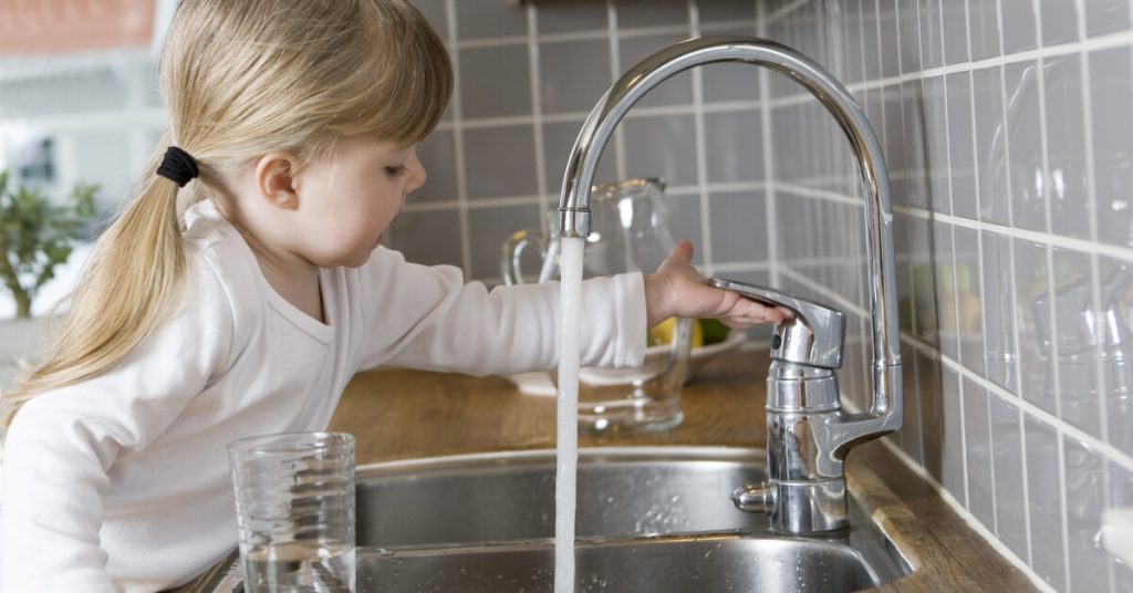 Tester votre eau du robinet rapidement 