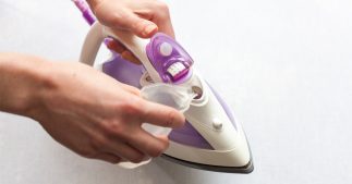 Eau déminéralisée, pourquoi faire et comment l'obtenir ?