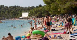 Cet été, les employeurs pourront vous imposer jusqu'à 8 jours de congés Cet été, les employeurs pourront vous imposer jusqu'à 8 jours de congés