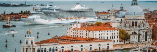 Venise : la lagune de nouveaux envahie par les bateaux de croisière