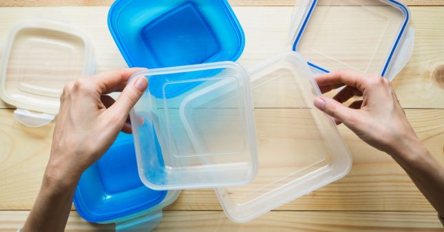 Boite plastique – Comment nettoyer, détacher et désodoriser ?