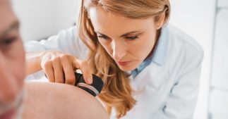 Déconfinement et soleil : les dermatologues alertent des dangers Déconfinement et soleil : les dermatologues alertent des dangers