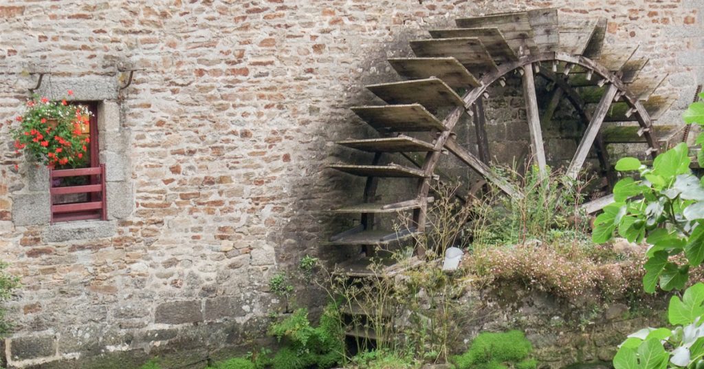 Faut-il se battre contre les moulins à eau… pour protéger les rivières et la biodiversité ?