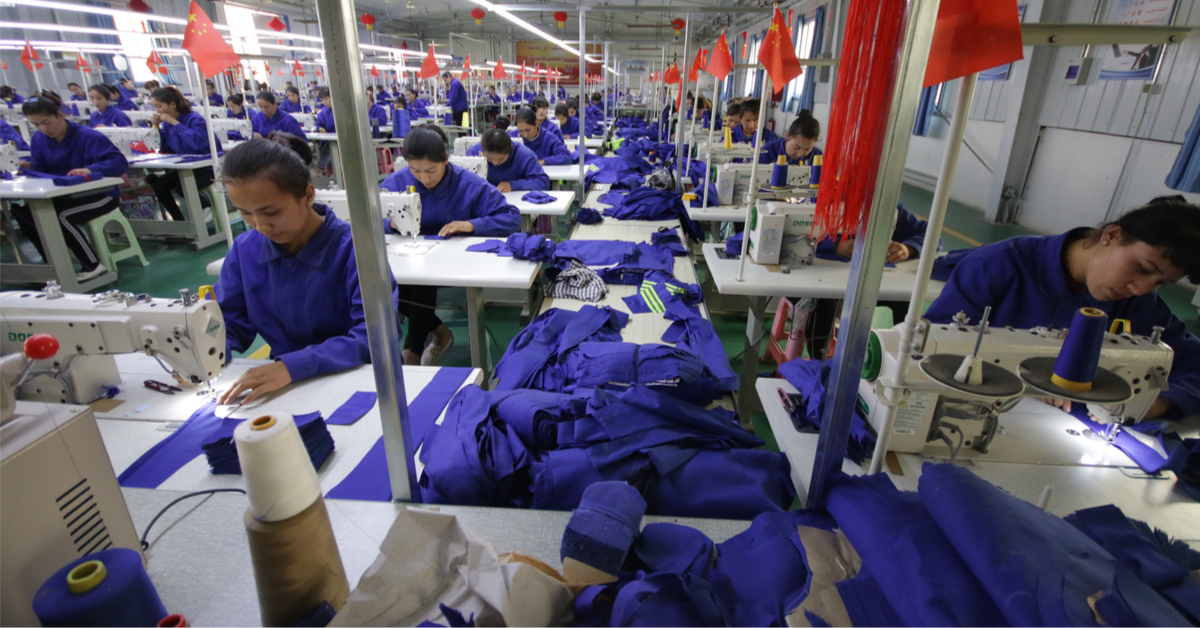 Les géants du textile complices du travail forcé des Ouighours en Chine ? La justice française est saisie Les géants du textile complices du travail forcé des Ouighours en Chine ? La justice française est saisie