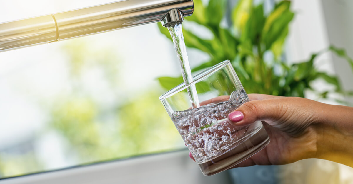 Alpes-Maritimes : l'eau du robinet était devenue corrosive, on y a mis de la soude !