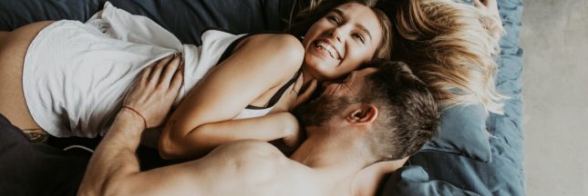 sexe jeune au réveil