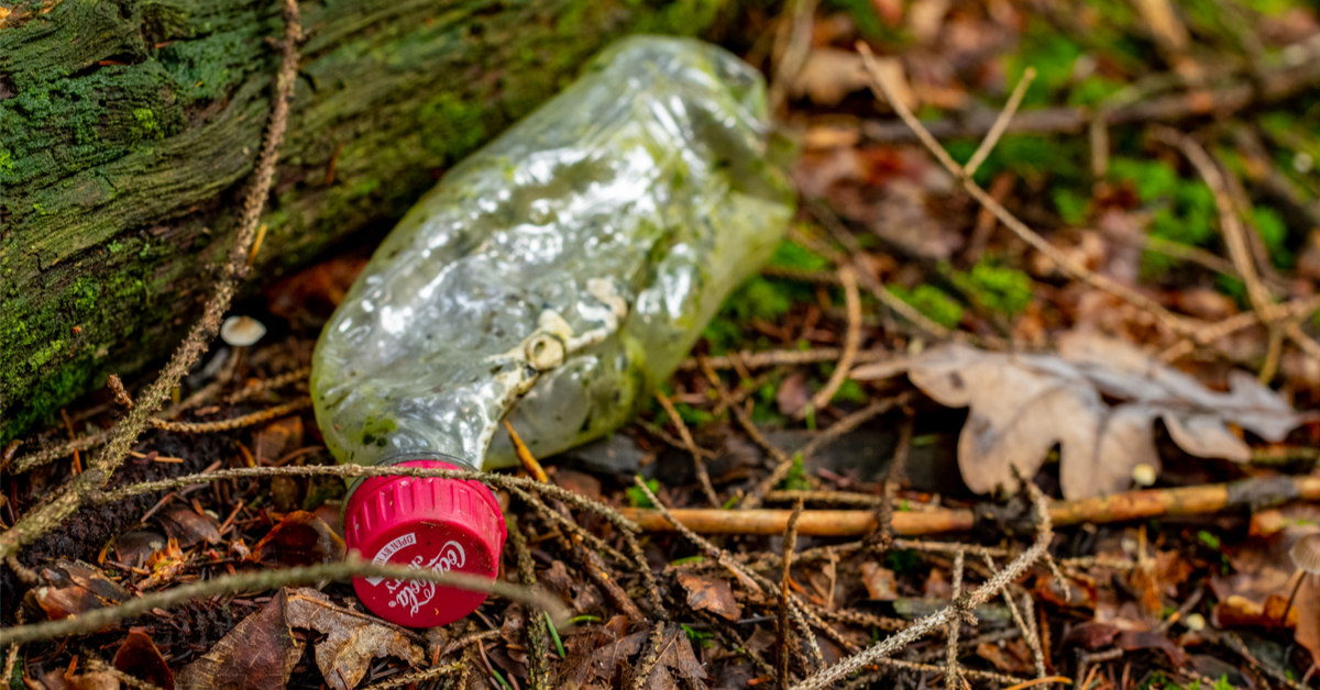 Qui est le champion de la pollution plastique, Coca-Cola, Unilever, Nestlé ou PepsiCo ?