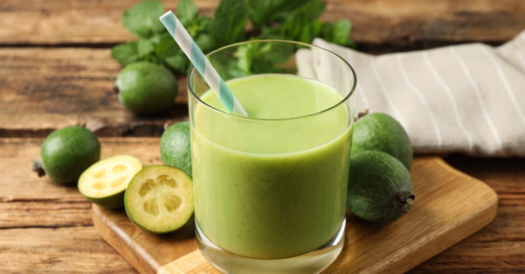 Recettes : jus de légumes et fruits en smoothie pour avoir la pêche