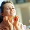 Comment prendre soin des zones fragiles du visage