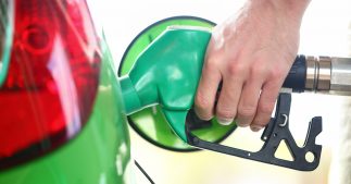 Carburant : une aide de 500 € pour se convertir au bioéthanol, est-ce vraiment écolo ? Carburant : une aide de 500 € pour se convertir au bioéthanol, est-ce vraiment écolo ?