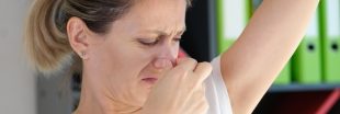 Ces odeurs corporelles qui doivent nous alerter sur notre santé Ces odeurs corporelles qui doivent nous alerter sur notre santé