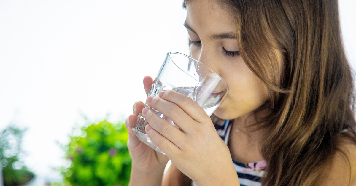 Purifier l'eau facilement : les méthodes les plus efficaces à connaître