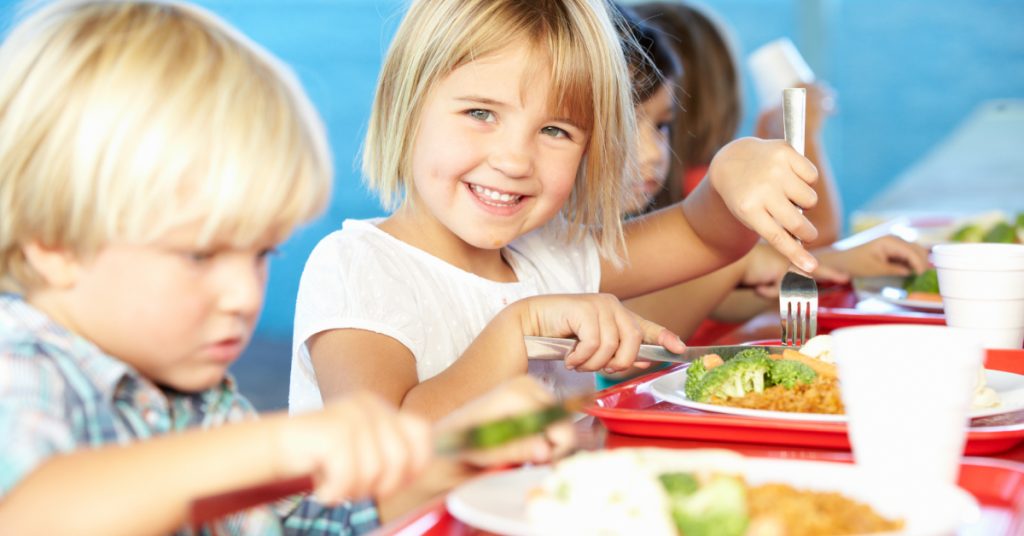 Sondage : l’arrêt de la viande rouge à la cantine, pour ou contre ?