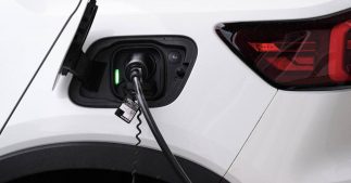 Achat d'une voiture hybride : quelles aides ?