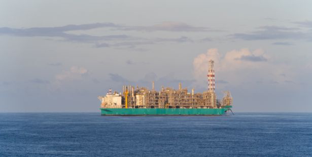 Un navire transportant du gaz naturel liquéfié.