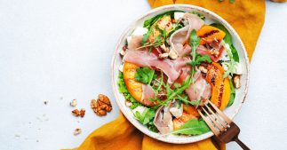 4 salades d'été sucrées-salées pour accompagner les barbecues ! 4 salades d'été sucrées-salées pour accompagner les barbecues !
