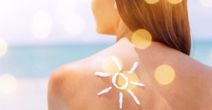 Guide de secours naturel pour 5 petits maux d'été Guide de secours naturel pour 5 petits maux d'été