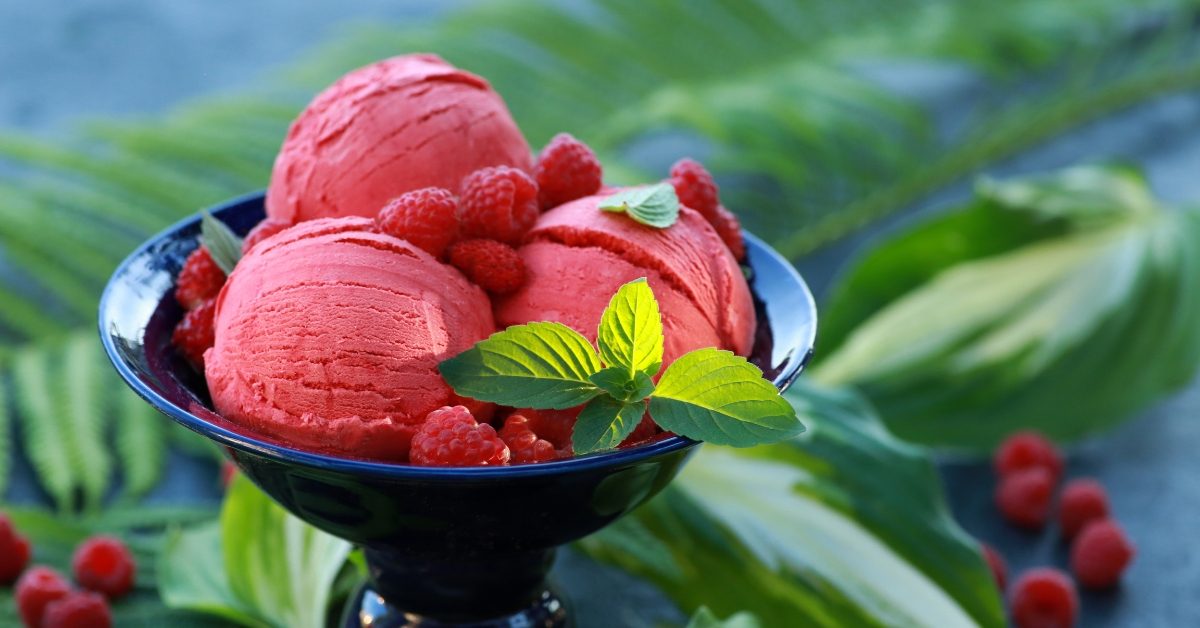 Recette bio facile : le sorbet à la framboise sans sorbetière Recette bio facile : le sorbet à la framboise sans sorbetière