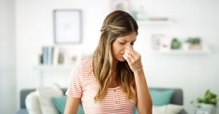 Trucs et astuces. Stop aux mauvaises odeurs dans la maison Trucs et astuces. Stop aux mauvaises odeurs dans la maison