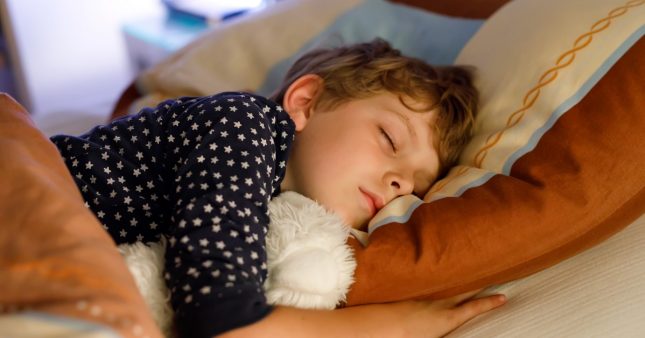 Comment retrouver un bon rythme de sommeil avant la rentrée ?