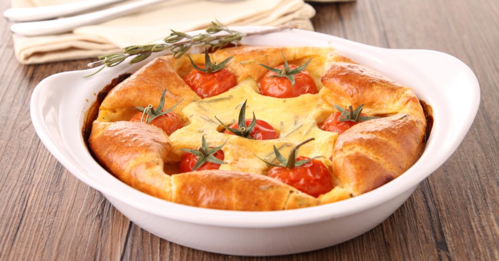 Recette végétarienne – Clafoutis aux tomates cerises et au fromage de chèvre