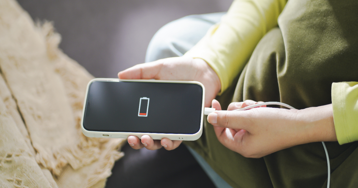 Economie d'énergie : l'astuce méconnue pour recharger son smartphone de manière économe Economie d'énergie : l'astuce méconnue pour recharger son smartphone de manière économe