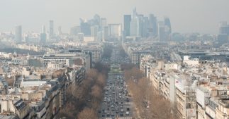Entre pollution de l'air et cancer, le lien de cause à effet est désormais établi Entre pollution de l'air et cancer, le lien de cause à effet est désormais établi