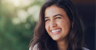 Nos trucs et astuces pour blanchir les dents naturellement